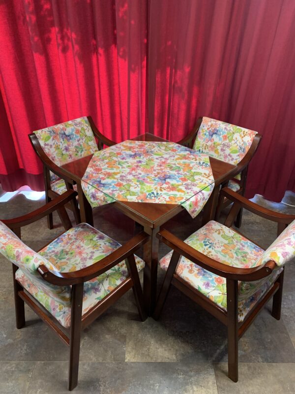 MESAS; GRAN CONJUNTO MESA Y 4 SILLAS AÑOS 70 - Imagen 8