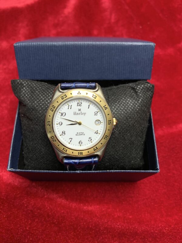 RELOJ; «HARLEY» HOMBRE BISEL EN DORADO Y PULSERA EN CUERO - Imagen 10