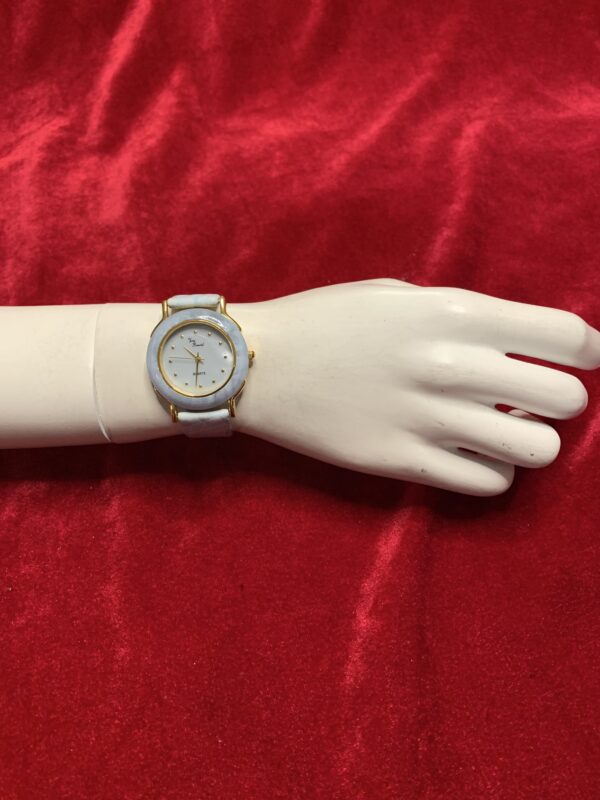 RELOJ; «YVES RENOID» MUJER CAJA DE METALCON BISEL EN MARMOL - Imagen 9